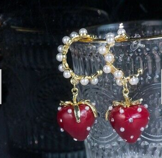 Big Strawberry Pearl Earrings